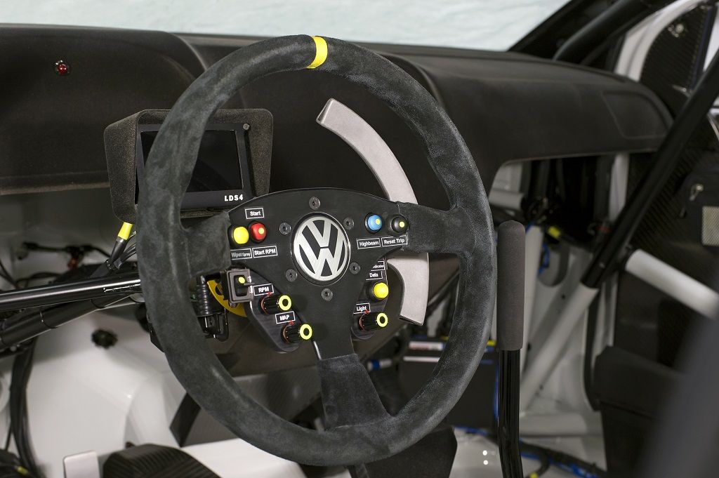 Volkswagen Polo R WRC 2015 009.jpg