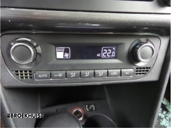 ded50a3c-4796-45cc-bc4d-4221ac212161.jpg