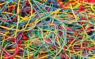 lots-cables-26542627.jpg